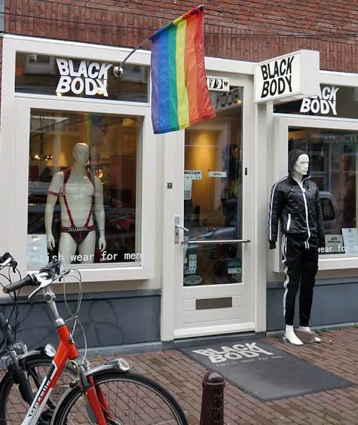 Black Body, Amsterdam